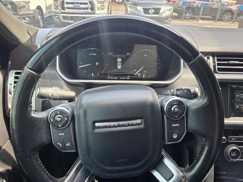 Used 2016 Land Rover Range Rover HSE image 15