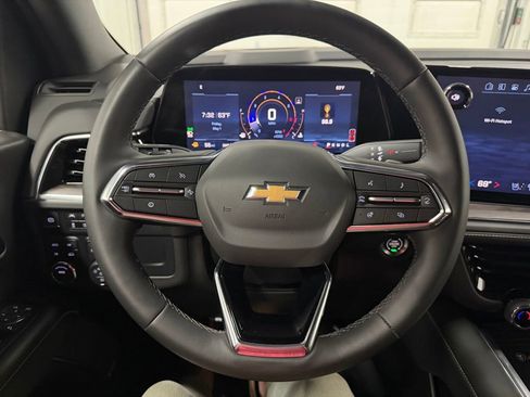 Used 2025 Chevrolet Suburban Premier AWD/4WD image 42
