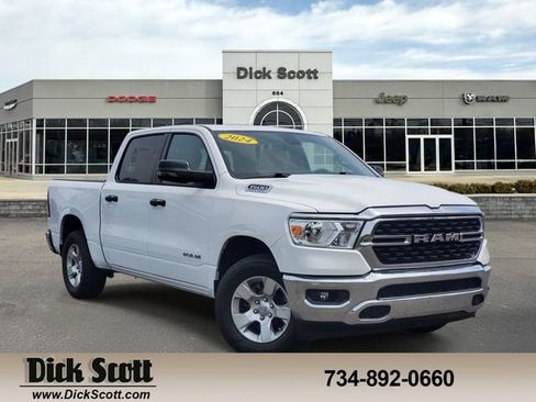 Used 2024 RAM 1500 Big Horn AWD/4WD image 1
