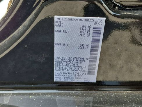 Used 2025 Nissan Altima 2.5 SV FWD image 35