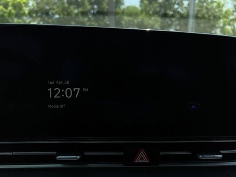 Used 2024 Hyundai Elantra SEL FWD image 20
