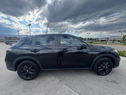 Used 2024 Honda HR-V Sport image 9