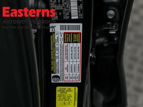 Used 2023 Toyota Highlander L image 34