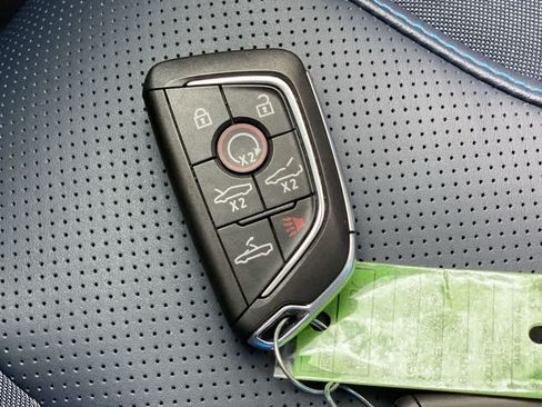 Used 2023 Chevrolet Corvette Stingray Premium Conv w/ 3LT RWD image 26
