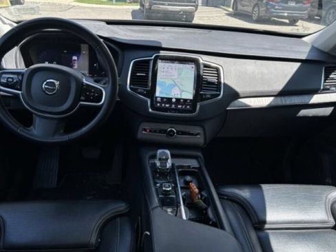 Used 2023 Volvo XC90 B6 Ultimate AWD/4WD image 3