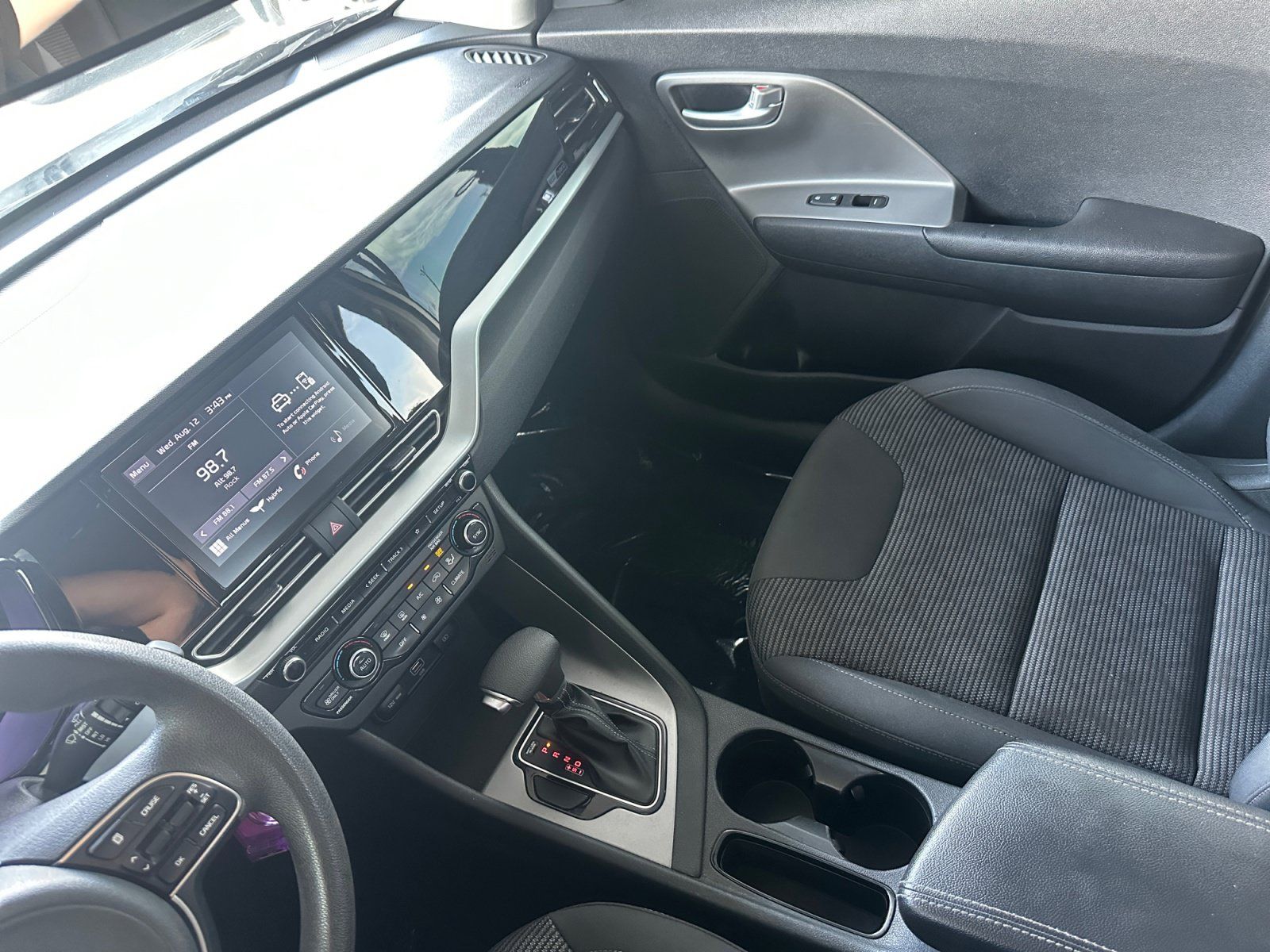 Used 2022 Kia Niro LX FWD image 21