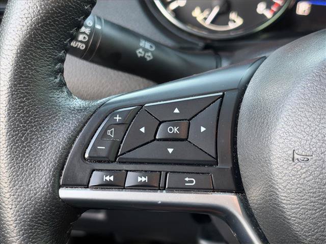 Used 2020 Nissan Rogue SV FWD image 24