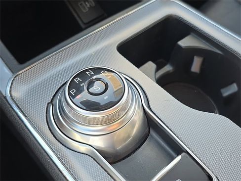 Used 2021 Ford Edge Titanium image 24