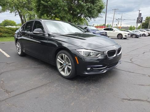Used 2017 BMW 330i Sedan RWD image 1