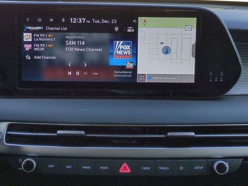 Used 2025 Hyundai Palisade Limited image 18