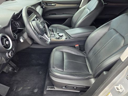Used 2018 Alfa Romeo Stelvio Ti AWD/4WD image 10