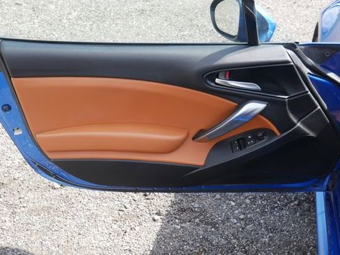 Used 2017 FIAT 124 Spider Lusso image 13