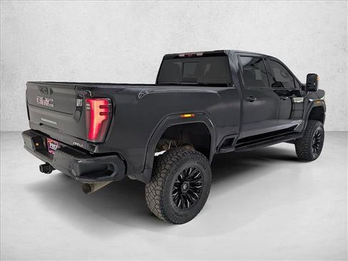 Used 2024 GMC Sierra 2500 AT4 w/ AT4 Premium Plus Package AWD/4WD image 5