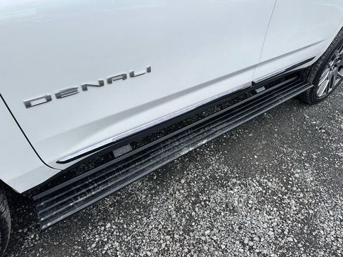 Used 2025 GMC Yukon Denali Ultimate image 15