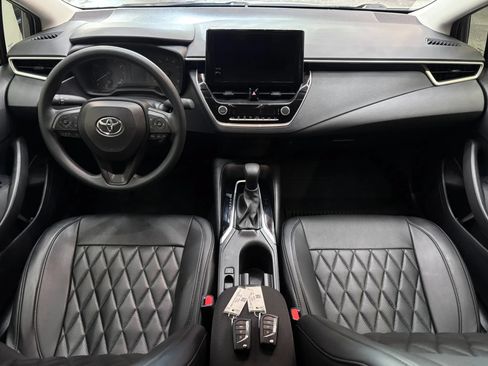 Used 2024 Toyota Corolla LE FWD image 10