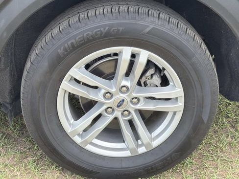Certified 2023 Ford Explorer XLT w/ Equipment Group 202A AWD/4WD image 14