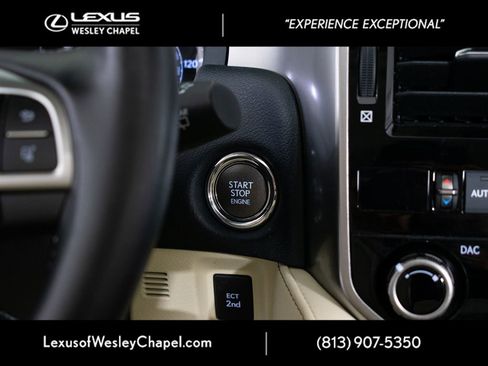 Used 2023 Lexus GX 460 Premium w/ Premium Package image 32