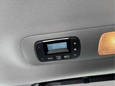 Used 2023 Honda Odyssey Touring image 38
