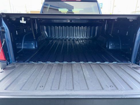 Used 2023 Chevrolet Silverado 1500 LT AWD/4WD image 6