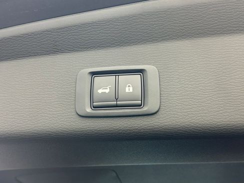 New 2026 Mitsubishi Outlander SEL FWD image 34