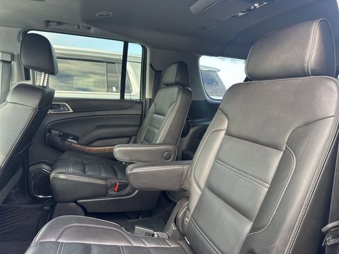 Used 2019 GMC Yukon XL Denali w/ Denali Ultimate Package image 12