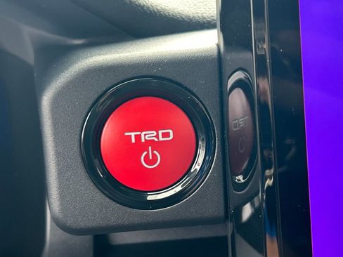 New 2026 Toyota 4Runner TRD Off-Road Premium AWD/4WD image 24