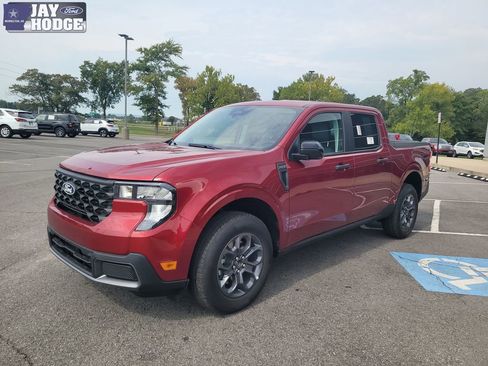 New 2025 Ford Maverick XLT w/ XLT Luxury Package image 8
