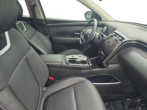 Certified 2024 Hyundai Tucson Limited FWD image 18
