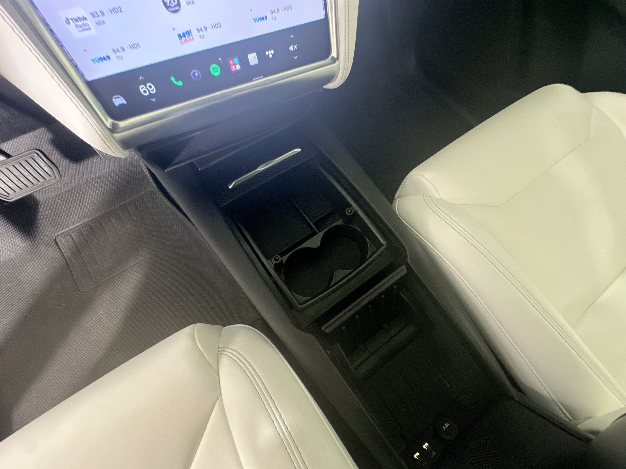 Used 2017 Tesla Model X 75D AWD/4WD image 21
