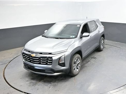 Used 2025 Chevrolet Equinox LT FWD image 37