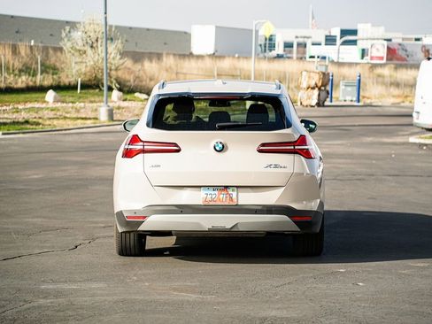Used 2025 BMW X3 xDrive30i w/ Premium Package image 6