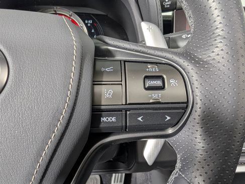 Used 2024 Lexus LC 500 Convertible image 38