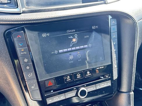 Certified 2023 INFINITI QX50 Luxe AWD/4WD image 17