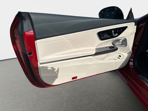 New 2026 Mercedes-Benz CLE 300 300 4MATIC Coupe image 11