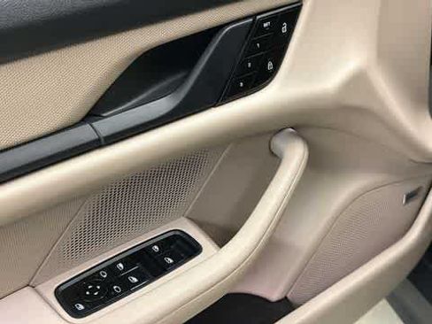 Used 2021 Porsche Taycan RWD image 14