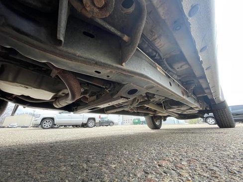 Used 2015 Chevrolet Colorado LT image 12