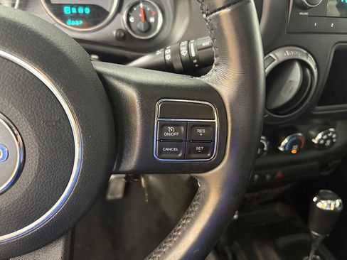 Used 2017 Jeep Wrangler Sport w/ Quick Order Package 24S AWD/4WD image 22
