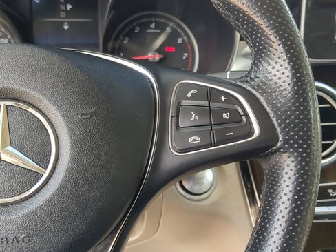 Used 2019 Mercedes-Benz GLC 300 image 14