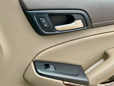 Used 2019 GMC Yukon XL SLT w/ Open Road Package image 54