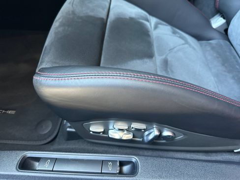 Used 2018 Porsche 911 GT2 RS RWD image 14