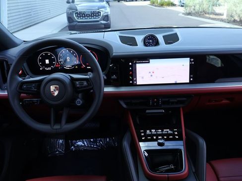 Used 2026 Porsche Cayenne Coupe image 14