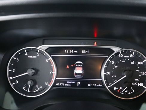 Used 2024 Nissan Rogue SV FWD image 15