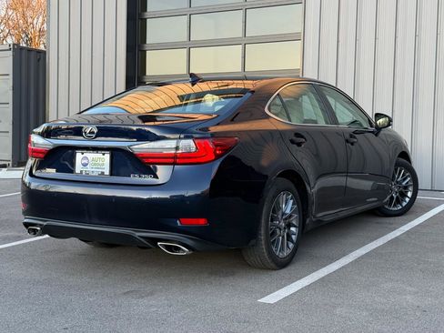 Used 2018 Lexus ES 350 w/ Navigation System Package image 5