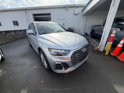 Used 2022 Audi SQ5 Premium w/ Convenience Package image 7