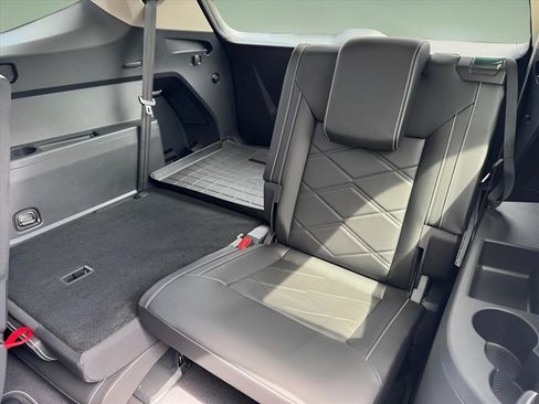 Used 2024 Volkswagen Atlas SE FWD image 14