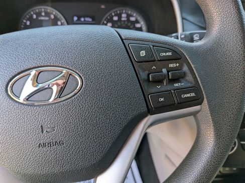 Used 2019 Hyundai Tucson SE AWD/4WD image 40