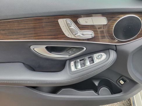 Used 2018 Mercedes-Benz C 300 C 300 4dr Sedan image 19