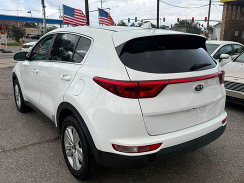 Used 2018 Kia Sportage LX FWD image 8
