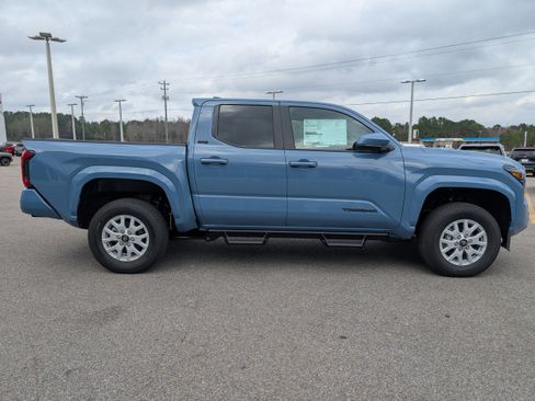 New 2026 Toyota Tacoma SR5 image 6