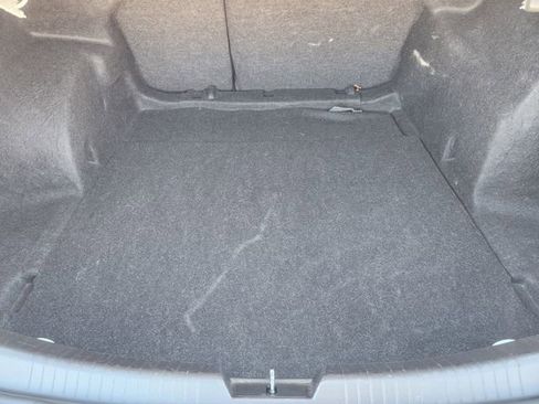 Used 2024 Chevrolet Malibu LT image 32